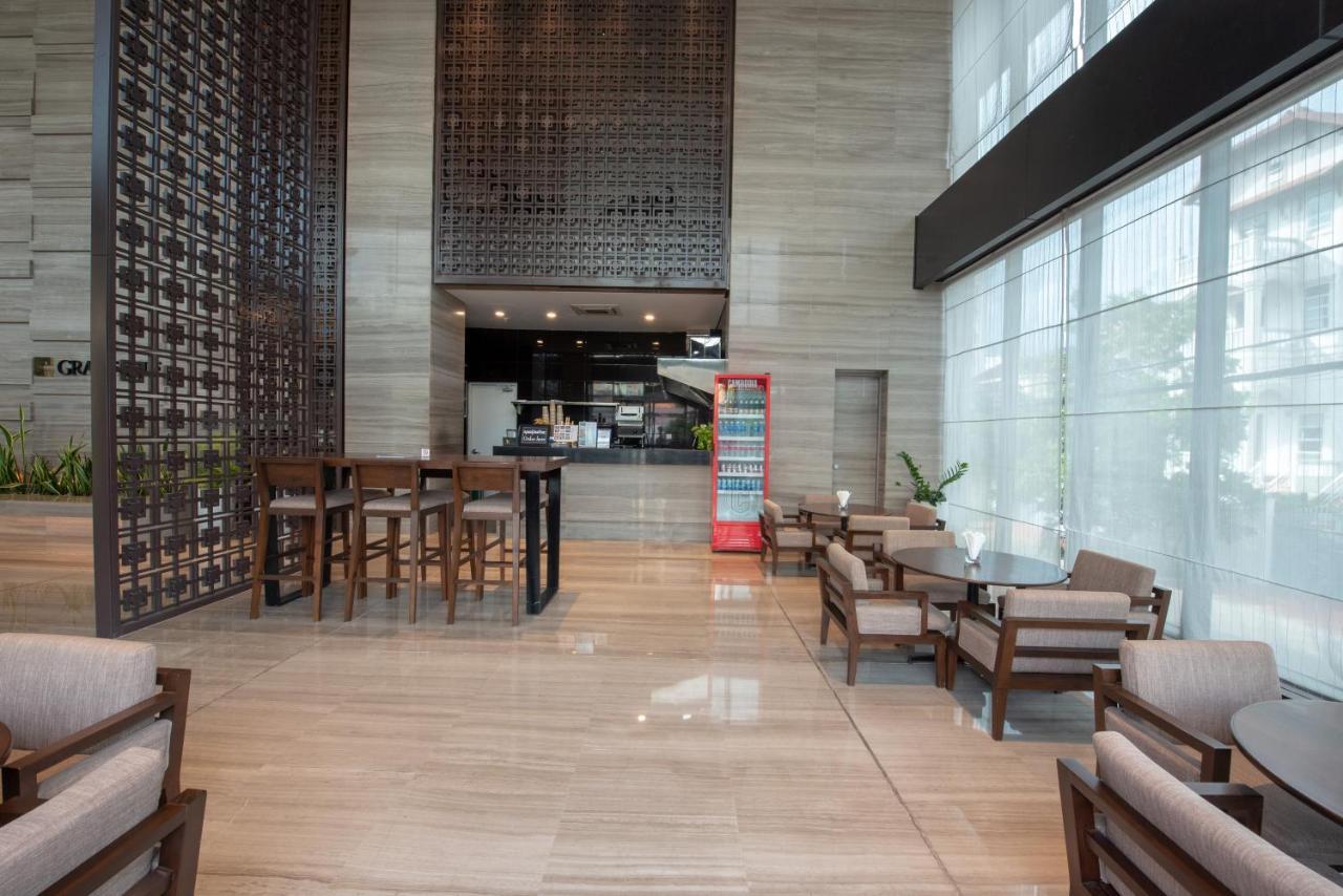 Granferte Phnom Penh Hotel Exterior photo