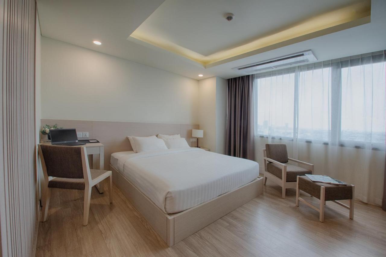 Granferte Phnom Penh Hotel Exterior photo